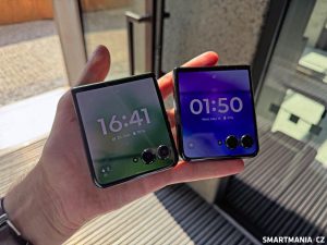Motorola Razr 50 Ultra ve dvou barevných variantách