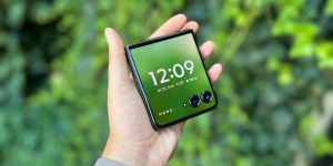 Ohebný smartphone Motorola Razr 50 Ultra