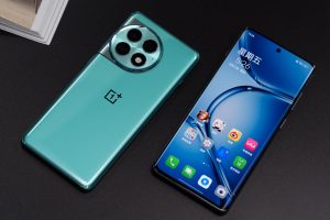 Chytrý telefon OnePlus Ace 2 Pro