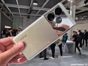 Realme GT 6