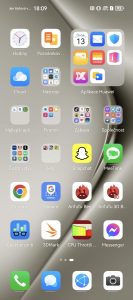 Launcher doporučuji změnit, ten výchozí vám háže klacky pod nohy