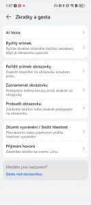 Něco málo navíc pro váš komfort se nachází v menu Funkce usnadnění