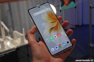 Vivo V40 Lite 03