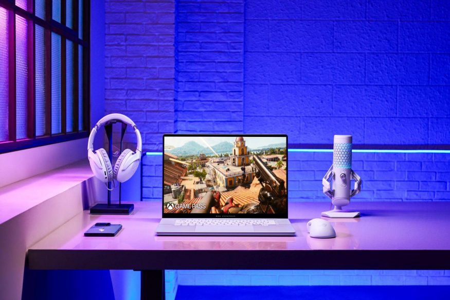 Počítač ASUS ROG Zephyrus G16 (2024) na tiskovém snímku