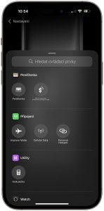 Nové funkce akčního tlačítka v iOS 18