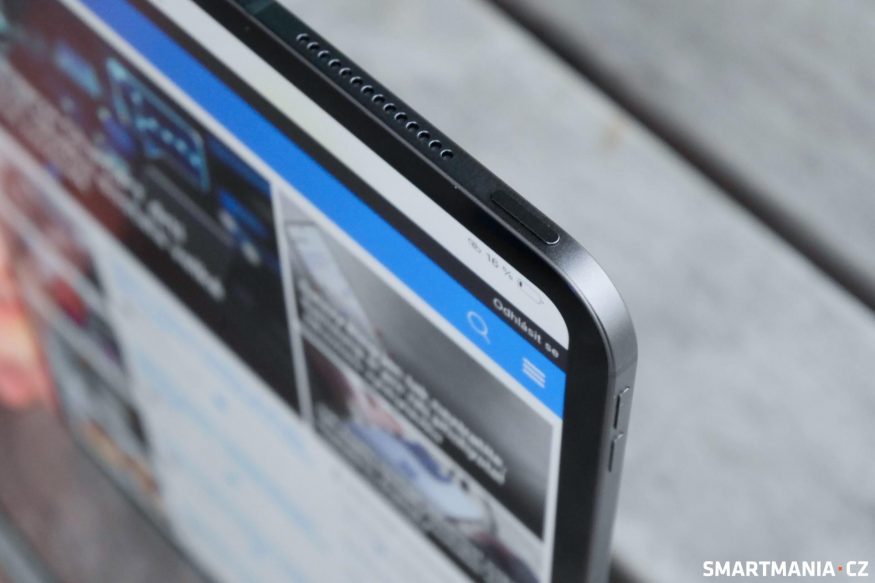 Pohled na horní stranu Apple iPad Pro (2024)