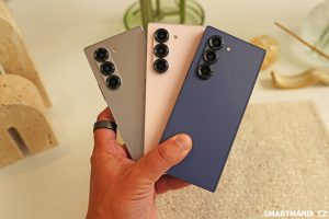 Samsung Galaxy Z Fold 6 v několika barevných variantách