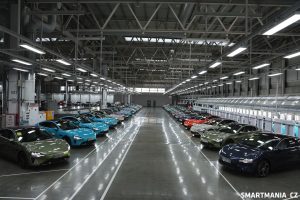 Vozy Xiaomi SU7 mířící k čínským zákazníkům
