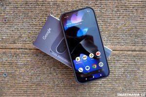 Základní Google Pixel 9 –přední strana a prodejní krabička
