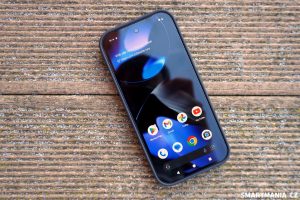 Google Pixel 9 v pouzdře