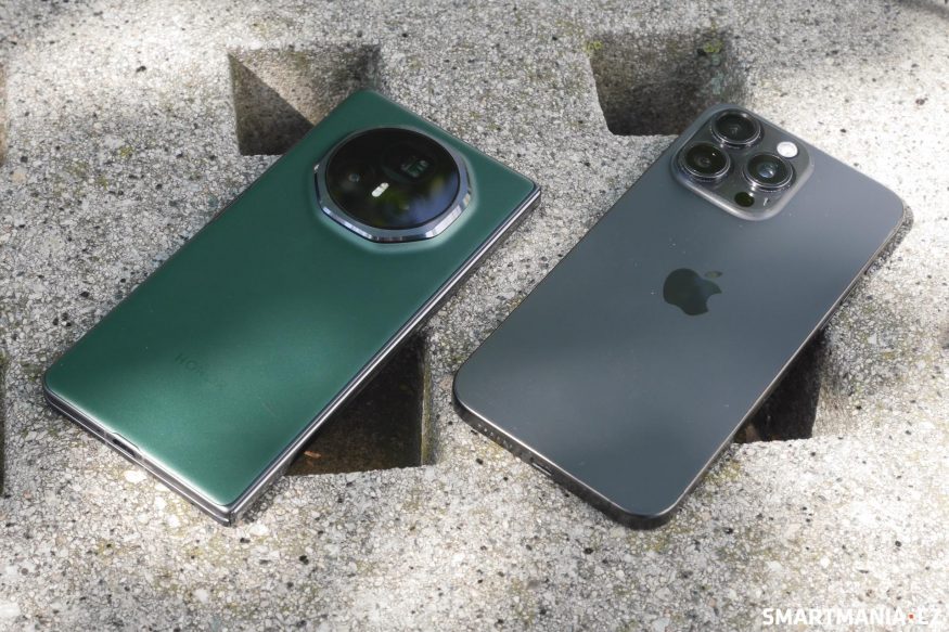 Srovnání s iPhonem 15 Pro Max