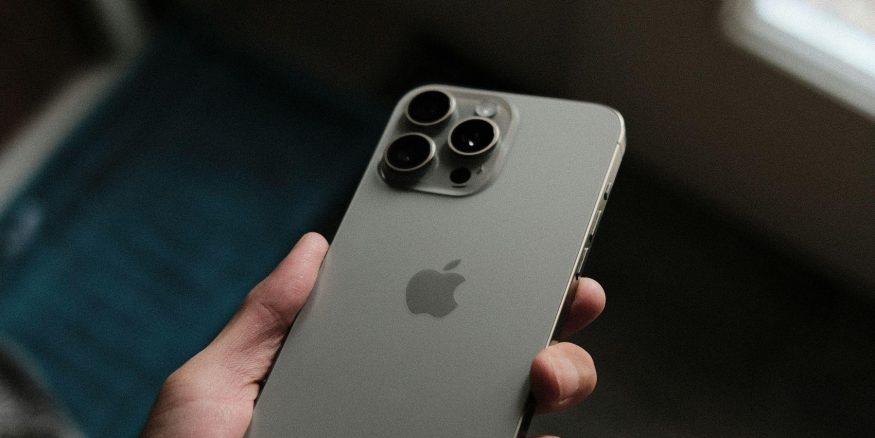 Chytrý telefon Apple iPhone 15 Pro