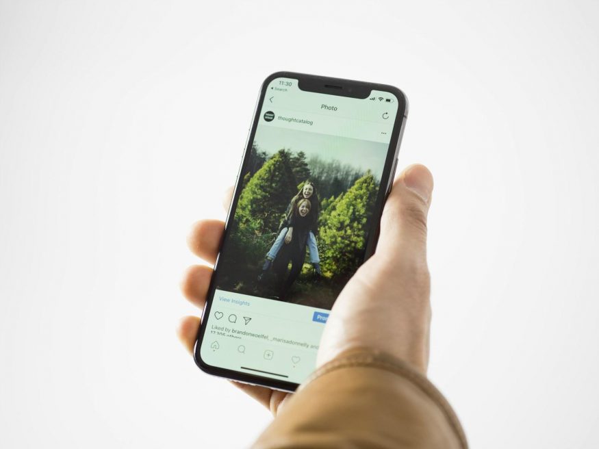 Aplikace Instagram na chytrém telefonu Apple iPhone