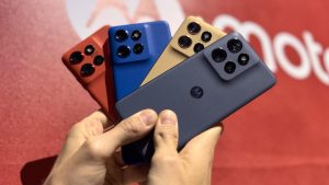 Motorola Edge 50 Neo ve všech čtyřech barvách Pantone