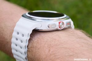 Samsung Galaxy Watch Ultra ze všech stran