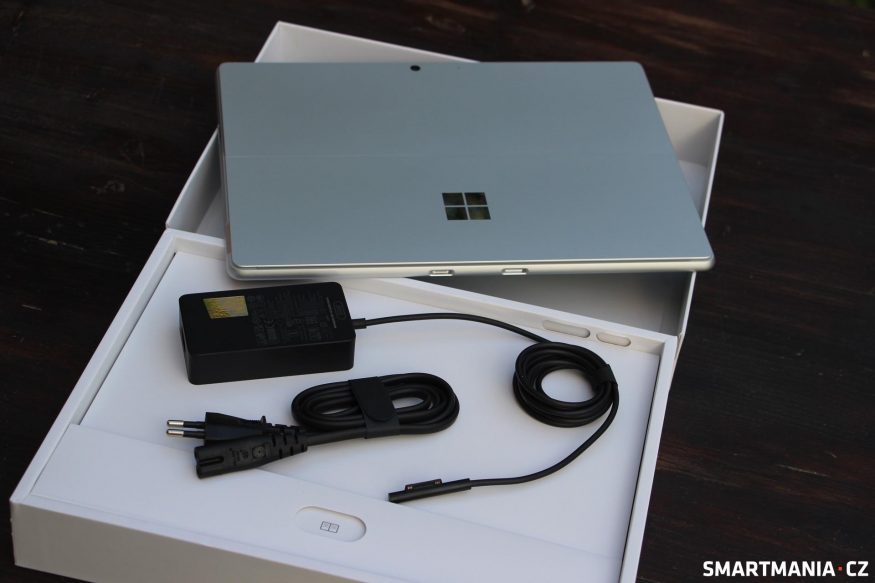 Obsah balení Surface Pro (11. edice)