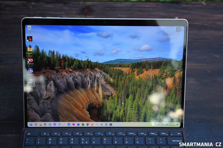 Displej Surface Pro (11. edice)