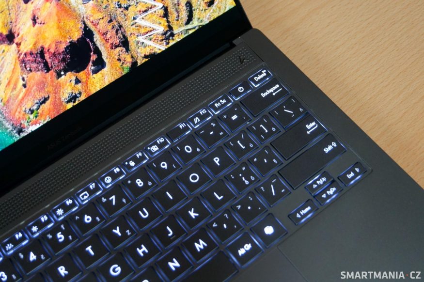 Podsvícená klávesnice u notebooku Asus Zenbook S 14