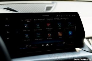 BMW nerozlišuje aplikace v autě a v mobilu, můžete je mít všechny pohromadě