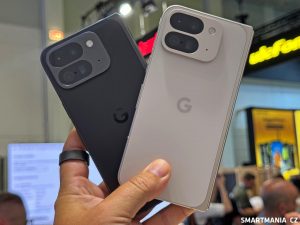 Pixel 9 Pro Fold v tmavé a světlé barvě