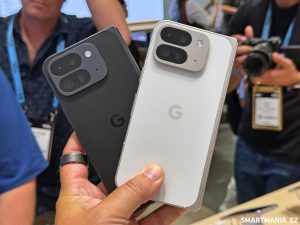 Pixel 9 Pro Fold v černé a bílé barvě