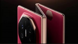 Nadvakrát ohebný telefon Huawei Mate XT