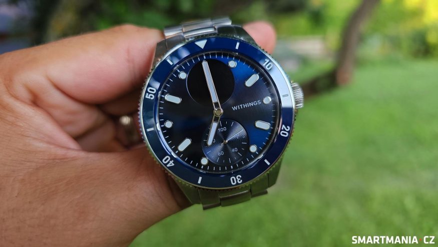 Withings ScanWatch Nova v modré barvě