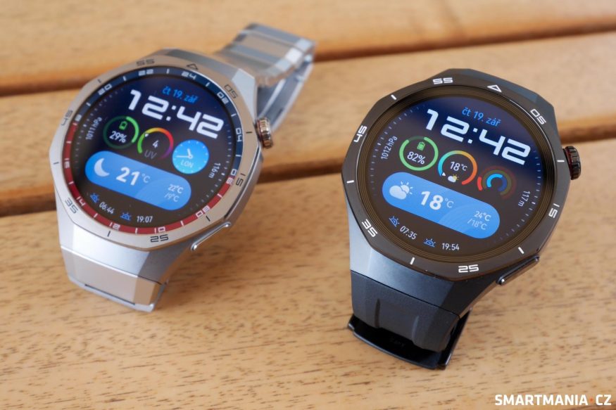Srovnání stříbrných a černých Watch GT 5 Pro
