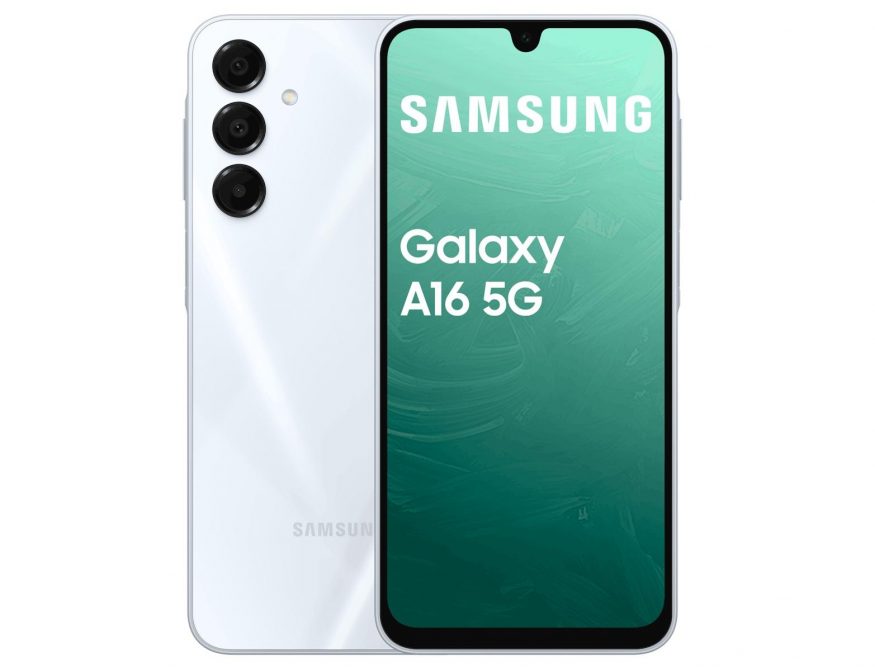 Galaxy A16 5G na tiskovém snímku v šedé barvě