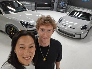 Porsche Cayenne minivan Marka Zuckerberga