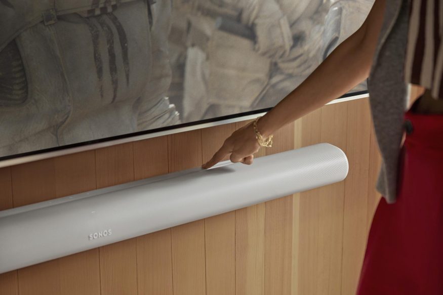 Soundbar Sonos Arc Ultra bude k dispozici v bílé i černé barvě 