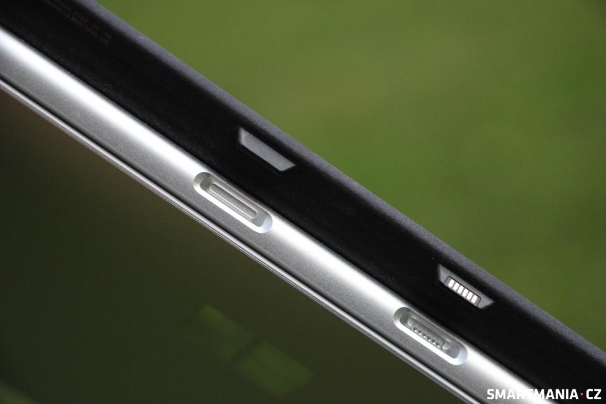 Připojení Surface Pro Flex Keyboard k tabletu