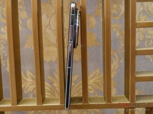 Pohled z boku na Vivo X200 Pro