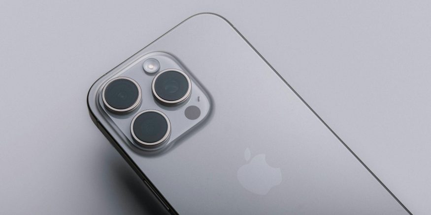 Chytrý telefon Apple iPhone 16 Pro
