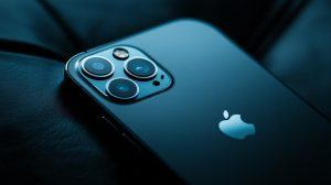 Chytrý telefon Apple iPhone 16 Pro (ilustrační obrázek)