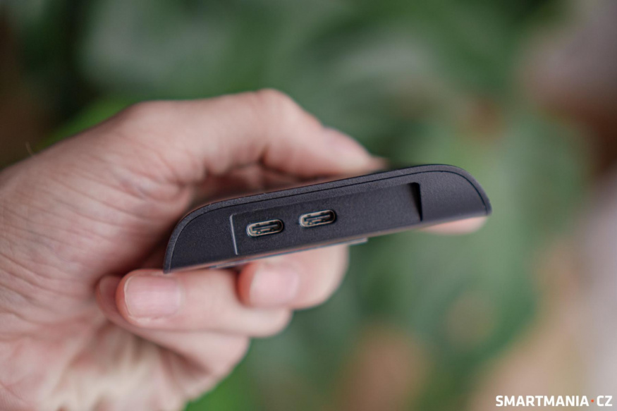 Bok krabičky s USB-C konektory