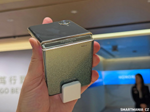 Honor Magic V Flip v limitované Jimmy Choo edici s odlišným designem zadní strany