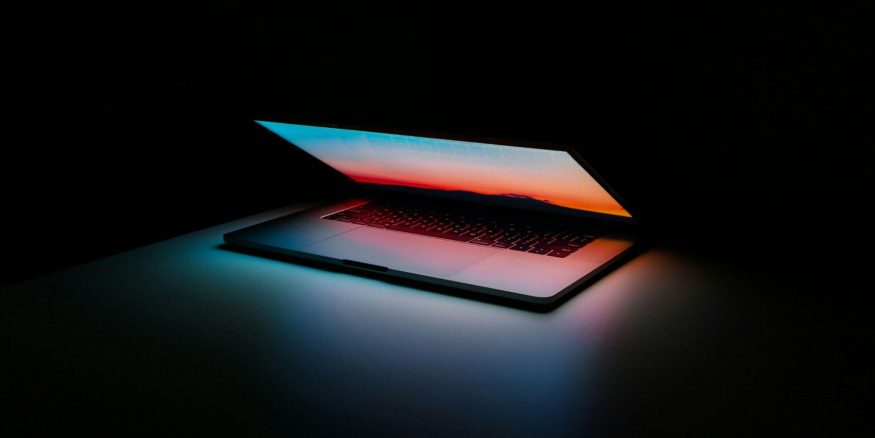 Ilustrační snímek notebooku Apple Macbook