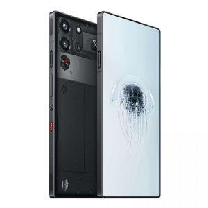 Red Magic 10 Pro v černé poloprůsvitné barvě
