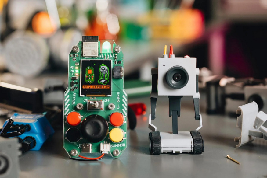 Robot Butter Bot ze seriálu Rick a Morty