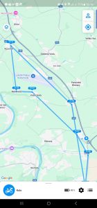 Záznam stejné cyklotrasy v Invoxia Bike Tracker, oba lokátory ležely v batohu v kufru auta
