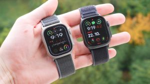 Srovnání černých a titanových Apple Watch Ultra 2
