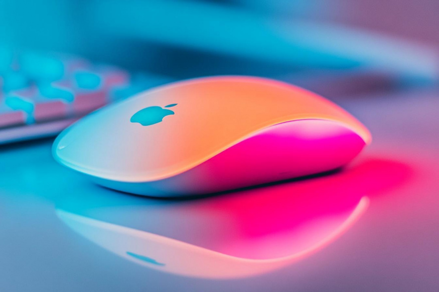 Ilustrační obrázek Magic Mouse vygenerovaný umělou inteligencí Ilustrační obrázek Magic Mouse vygenerovaný umělou inteligencí