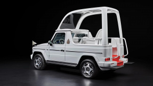 Papamobil od firmy Mercedes-Benz