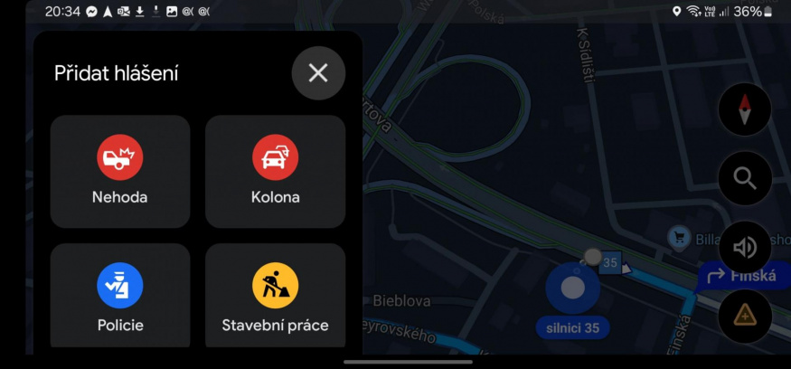 Hlášení policejních hlídek je jedna z prvních položek Hlášení policejních hlídek je jedna z prvních položek