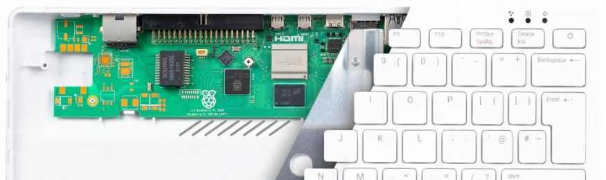 Počítač Raspberry Pi 500 zezadu