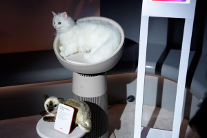 LG AeroCatTower