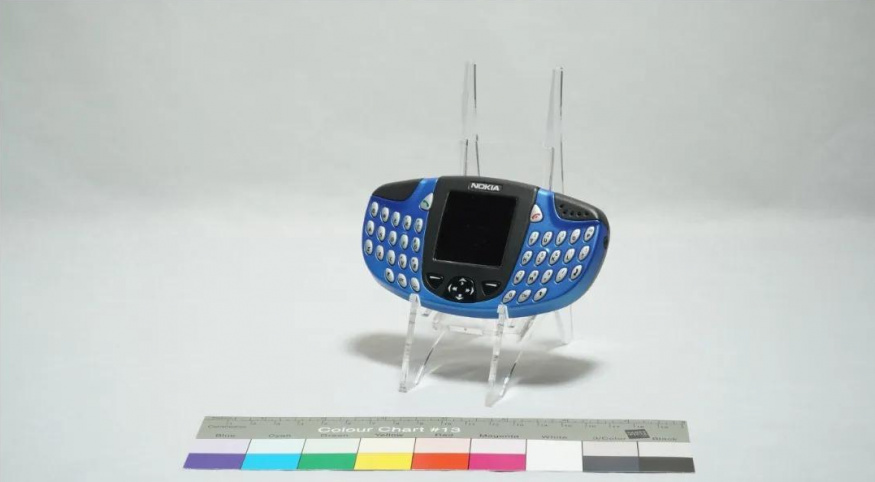 Koncept telefonu Nokia Y2k