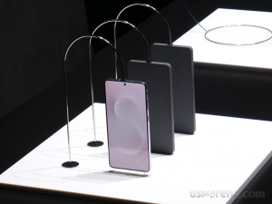 Samsung Galaxy S25 Edge naživo