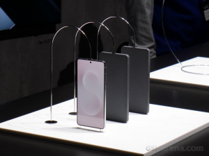 Samsung Galaxy S25 Edge naživo